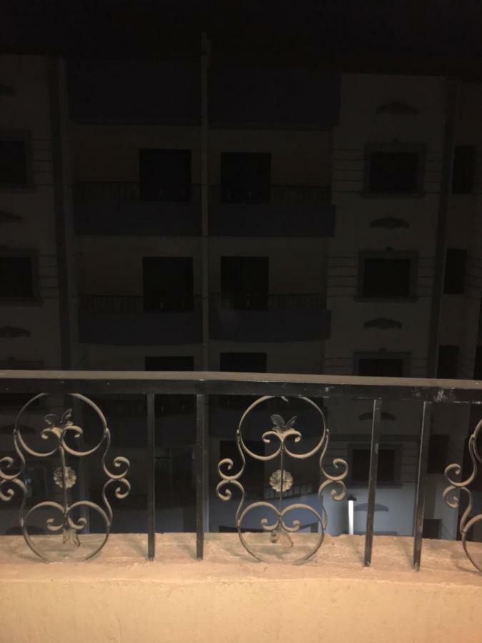 5 Stars Apartment Кайро Екстериор снимка